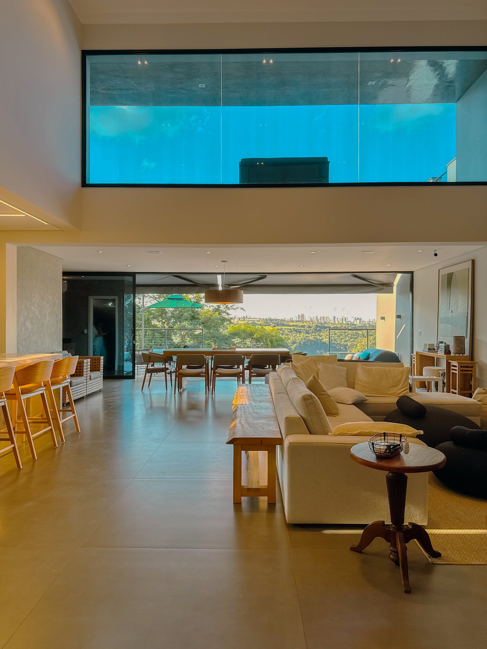 Casa no Condomínio Valle do Canaã — cozinha gourmet com ilha